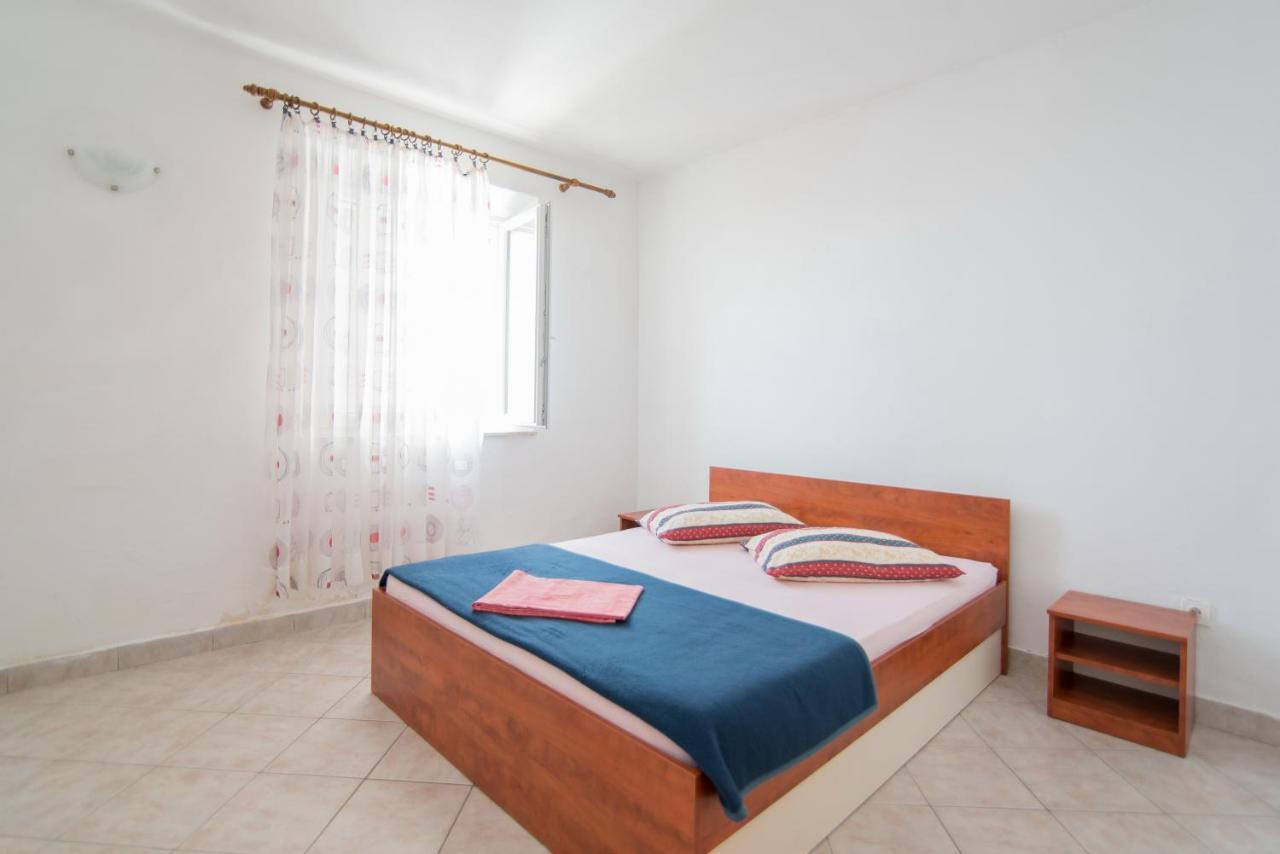 Apartments Neva Selca  الغرفة الصورة